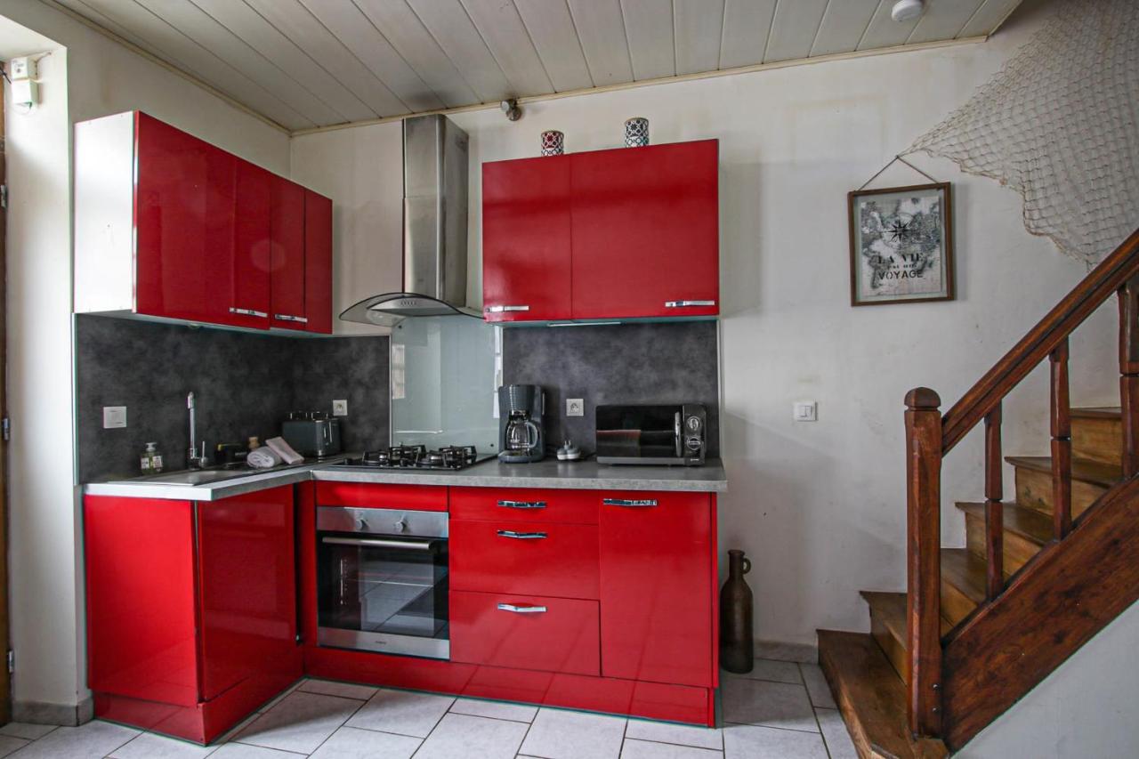 Titi'S House Townhouse & Holiday Home Grandcamp-Maisy Exteriör bild